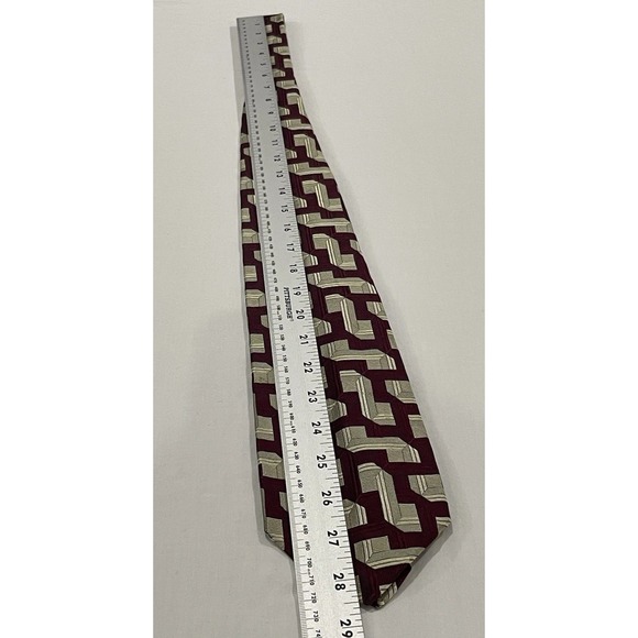 Hickey Freeman Brand Hand Sewn In The US 100% Fine Italian Silk Geometric - Picture 8 of 8